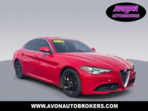 2019 Alfa Romeo Giulia Base