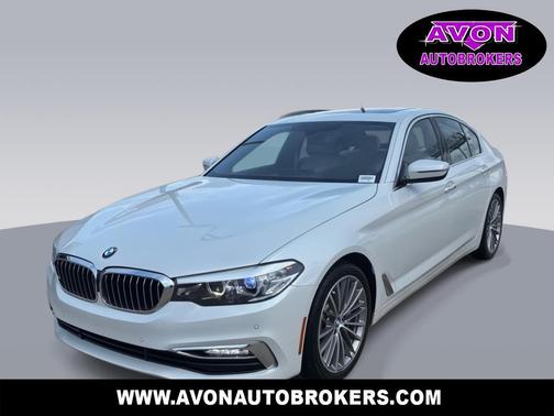 2017 BMW 530 530i Sedan