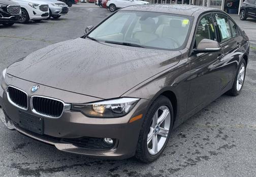 2015 BMW 328 4dr Sdn 328i RWD
