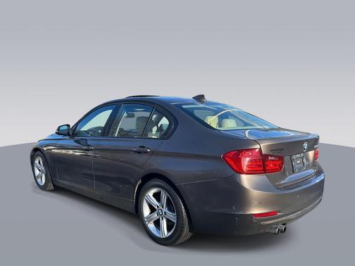 2015 BMW 328 4dr Sdn 328i RWD