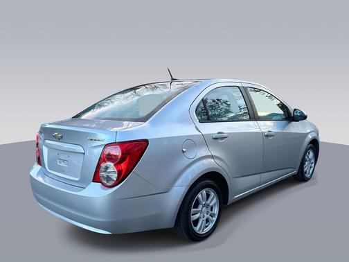 2012 Chevrolet Sonic 2LS