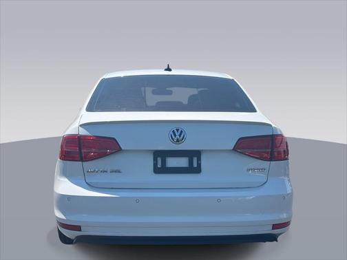 2016 Volkswagen Jetta Hybrid SEL Premium