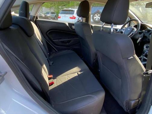 2016 Ford Fiesta SE