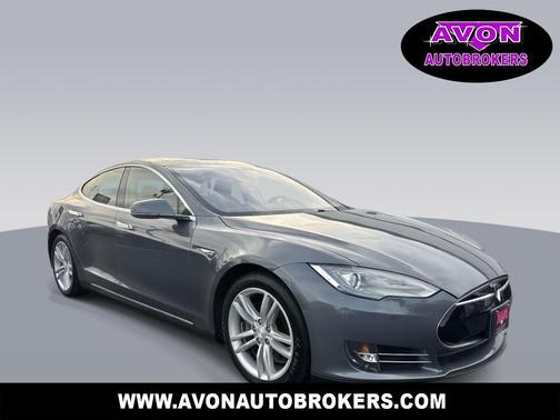Gray Metallic 2013 Tesla Model S 4dr Sdn
