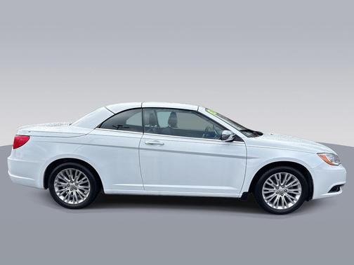 2011 Chrysler 200 Limited