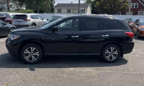 2019 Nissan Pathfinder S