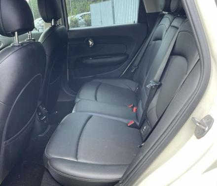 2016 MINI Clubman Cooper