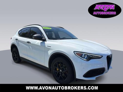 Alfa White 2019 Alfa Romeo Stelvio Base