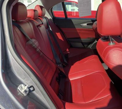 2018 Alfa Romeo Giulia Ti Sport