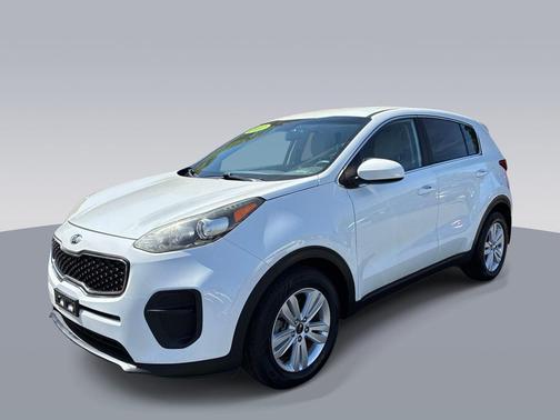 Clear White 2017 Kia Sportage LX