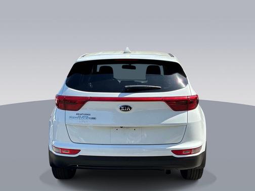 Clear White 2017 Kia Sportage LX