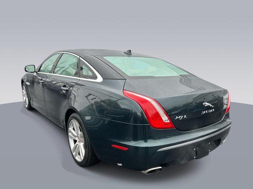 2013 Jaguar XJ L Portfolio