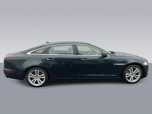 2013 Jaguar XJ L Portfolio