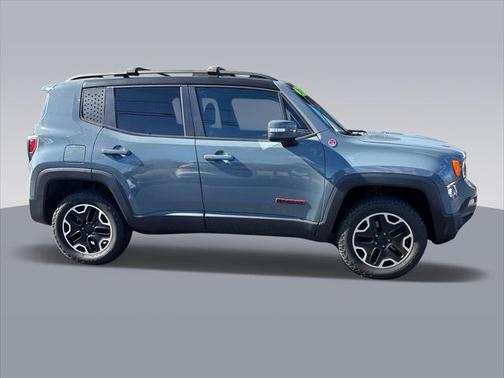 2016 Jeep Renegade Trailhawk