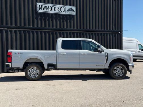 Avalanche 2025 Ford F-250 Lariat