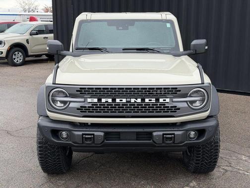 Desert Sand 2025 Ford Bronco Badlands