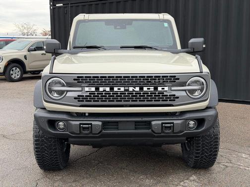 Desert Sand 2025 Ford Bronco Badlands