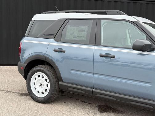Azure Gray Metallic Tri-Coat 2025 Ford Bronco Sport Heritage