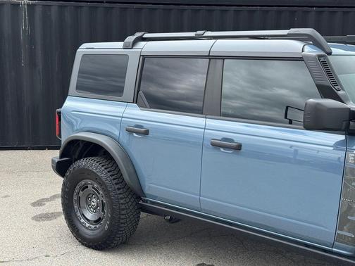 Azure Gray Metallic Tri-Coat 2024 Ford Bronco Everglades