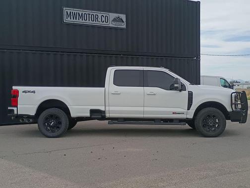 Star White Metallic Tri-Coat 2024 Ford F-350 Lariat