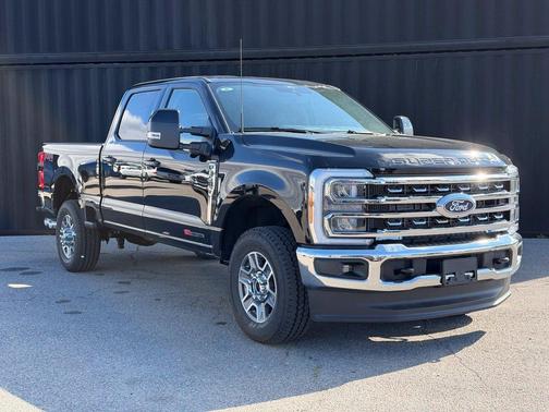 Agate Black Metallic 2027 Ford F-350 Lariat