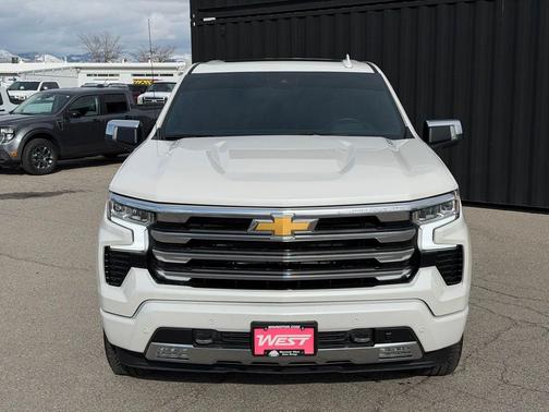 Black 2025 Chevrolet Silverado 1500 High Country