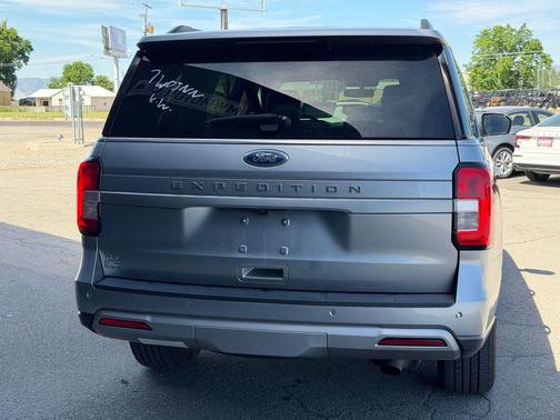 Iconic Silver Metallic 2024 Ford Expedition Limited
