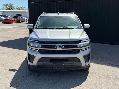 Iconic Silver Metallic 2024 Ford Expedition Limited