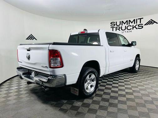 Bright White Clearcoat 2022 RAM 1500 Big Horn/Lone Star