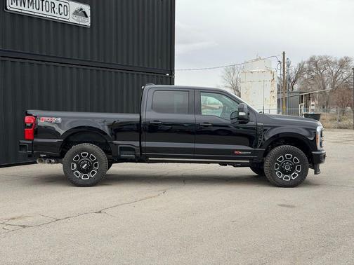 Agate Black Metallic 2025 Ford F-350 Platinum
