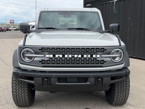 Avalanche Gray 2026 Ford Bronco Badlands