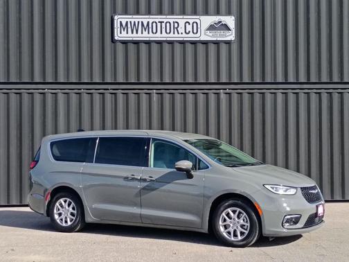 Ceramic Gray Clearcoat 2023 Chrysler Pacifica Touring L