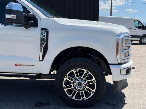 Star White Metallic Tri-Coat 2026 Ford F-350 Platinum