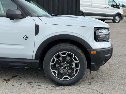 Space White Metallic 2026 Ford Bronco Sport Outer Banks