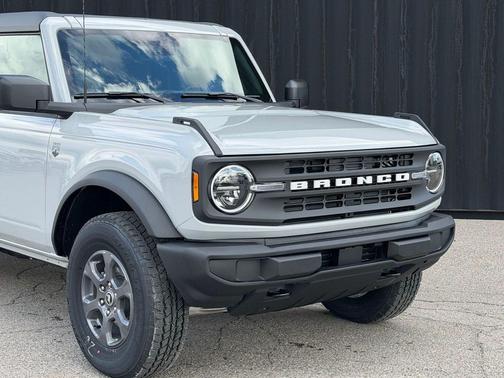 Avalanche Gray 2026 Ford Bronco Big Bend