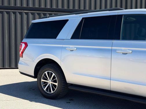 Ingot Silver Metallic 2019 Ford Expedition Max XLT