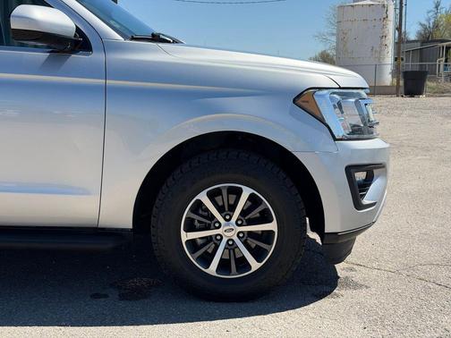Ingot Silver Metallic 2019 Ford Expedition Max XLT
