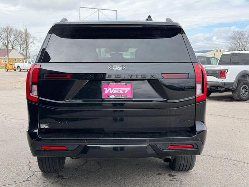 Agate Black Metallic 2025 Ford Expedition Max Platinum