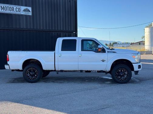 White 2016 Ford F-350 Platinum