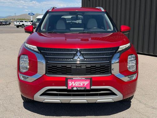 Silver 2024 Mitsubishi Outlander PHEV SEL