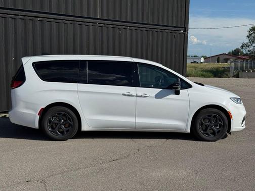 Bright White Clearcoat 2024 Chrysler Pacifica Hybrid S Appearance Pkg