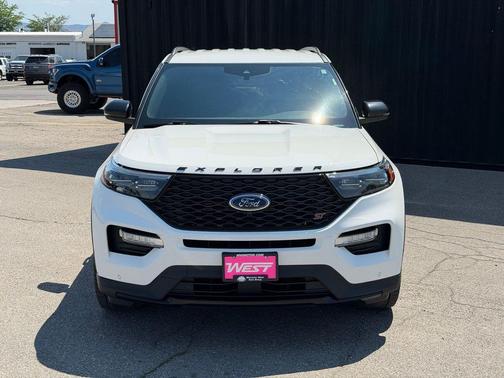 Star White Metallic Tri-Coat 2021 Ford Explorer ST