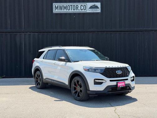 Star White Metallic Tri-Coat 2021 Ford Explorer ST