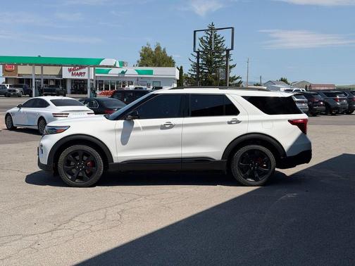 Star White Metallic Tri-Coat 2021 Ford Explorer ST