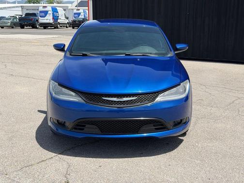 Vivid Blue Pearlcoat 2016 Chrysler 200 S