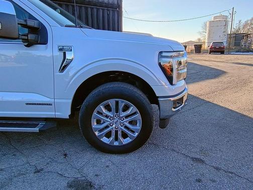Space White Metallic 2025 Ford F-150 Lariat