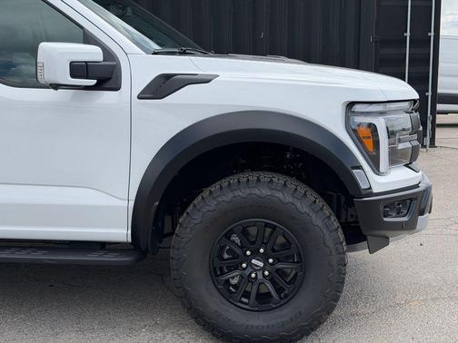 Oxford White 2026 Ford F-150 Raptor