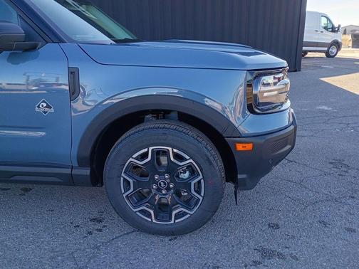 Azure Gray Metallic Tri-Coat 2025 Ford Bronco Sport Outer Banks