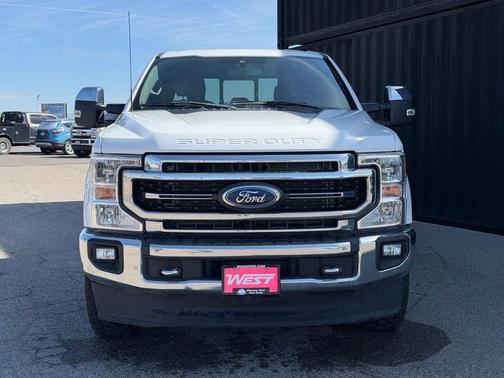 Oxford White 2022 Ford F-350 Lariat