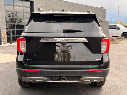 Carbonized Gray Metallic 2025 Ford Explorer Platinum